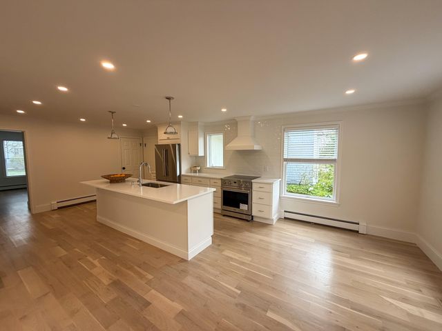 39 Tower Hill Road APT 15B, Osterville, MA 02655