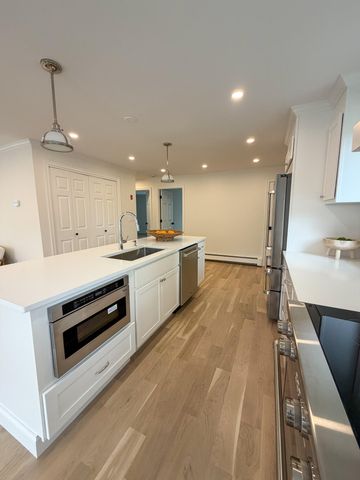 39 Tower Hill Road APT 15B, Osterville, MA 02655