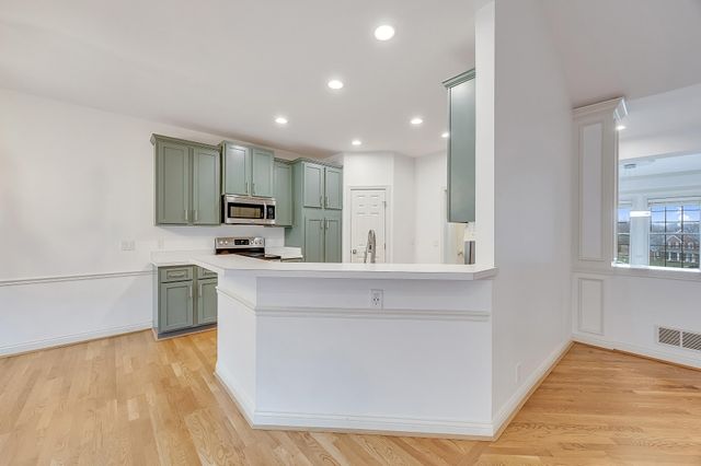 2054 Damson Drive, Villa Hills, KY 41017