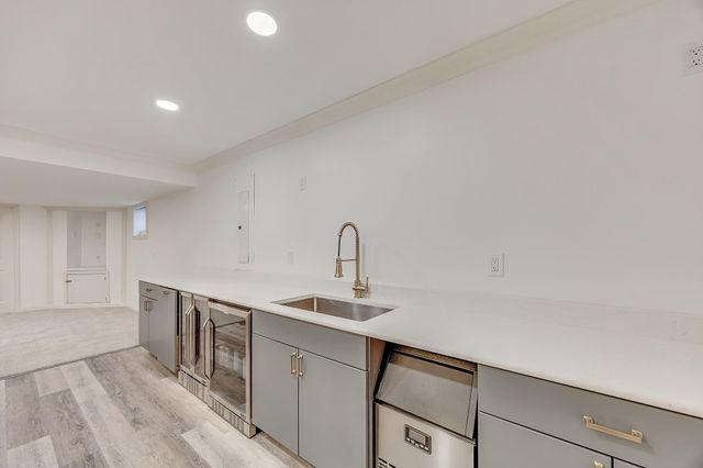 2054 Damson Drive, Villa Hills, KY 41017