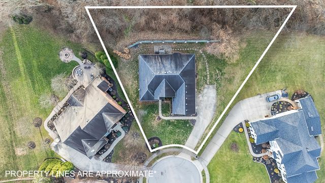 2054 Damson Drive, Villa Hills, KY 41017