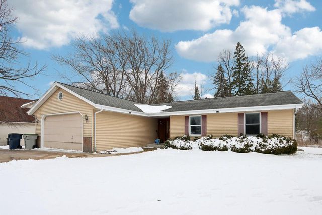 10719 W Calumet ROAD, Milwaukee, WI 53224