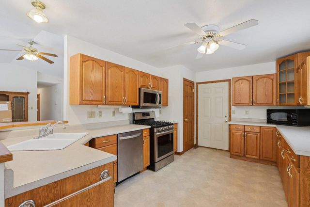 10719 W Calumet ROAD, Milwaukee, WI 53224