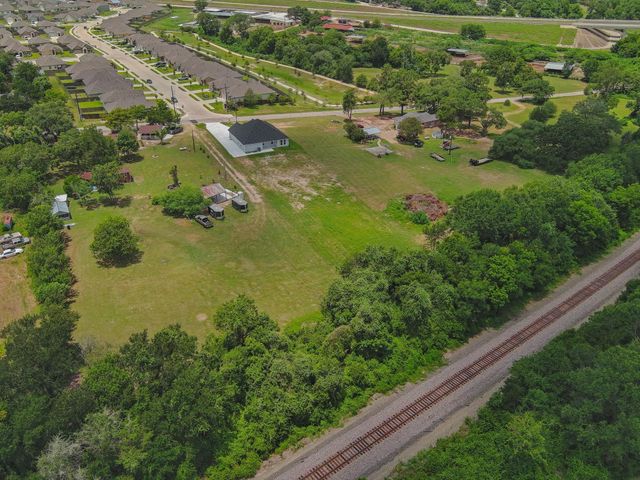 1874 Burleson, Brenham, TX 77833