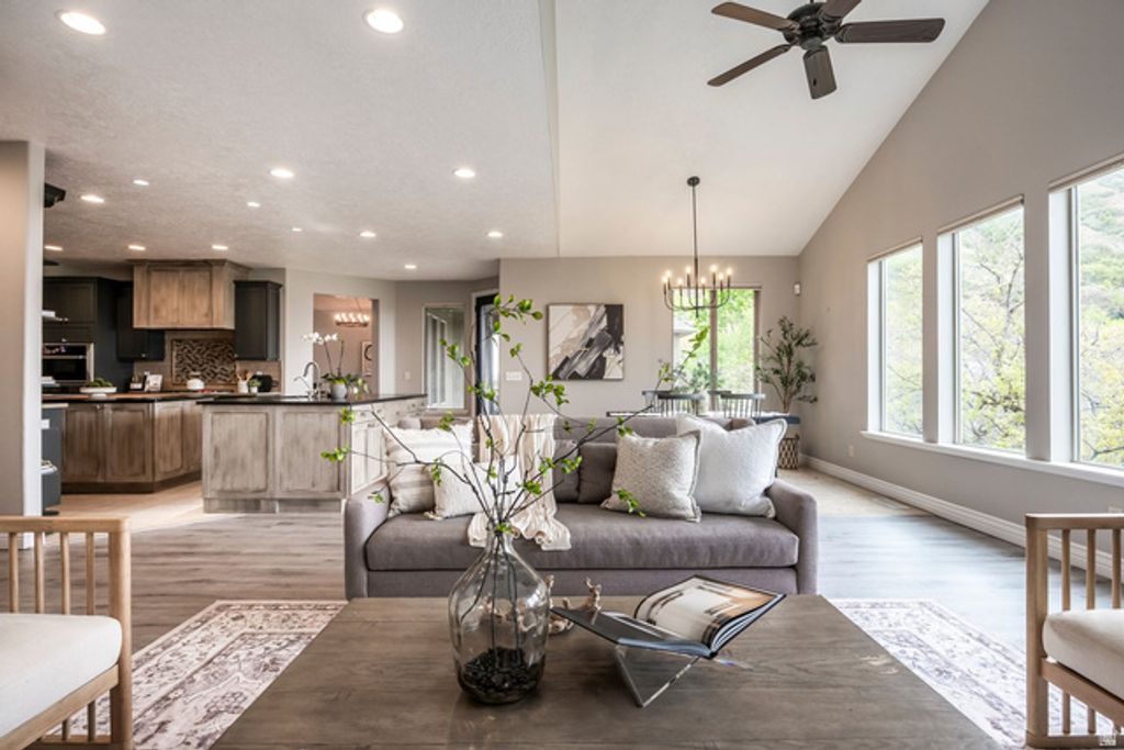 Image 8 of property listing at 86 S BALD MOUNTAIN DR, Alpine, UT 84004