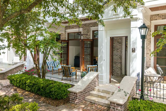 9201 Market Street Inn 161 161, Miramar Beach, FL 32550