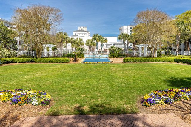 9201 Market Street Inn 161 161, Miramar Beach, FL 32550
