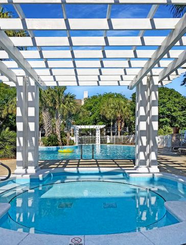 9201 Market Street Inn 161 161, Miramar Beach, FL 32550