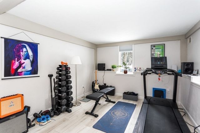 2 Kendall St 2, Walpole, MA 02081