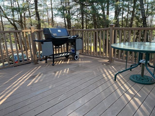 2 Kendall St 2, Walpole, MA 02081