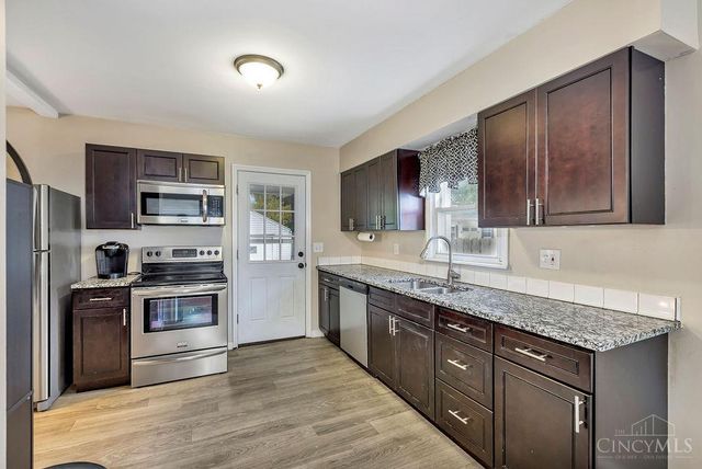 7818 Eustis Court, Deer Park, OH 45236