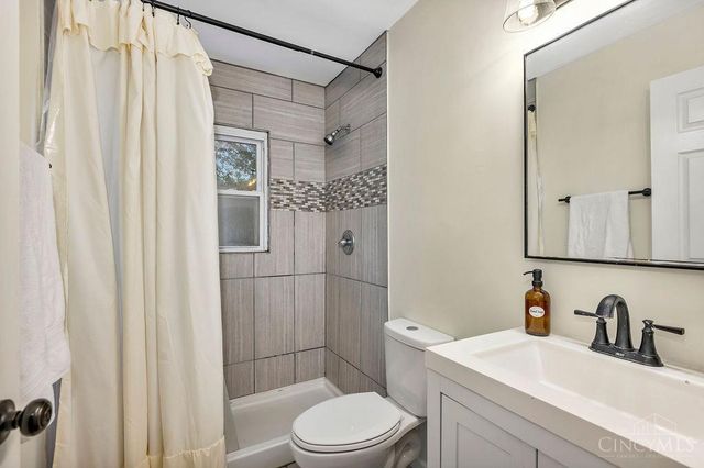 7818 Eustis Court, Deer Park, OH 45236