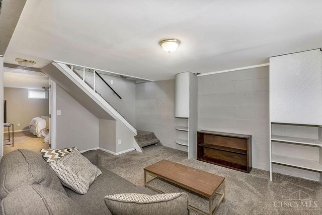 7818 Eustis Court, Deer Park, OH 45236