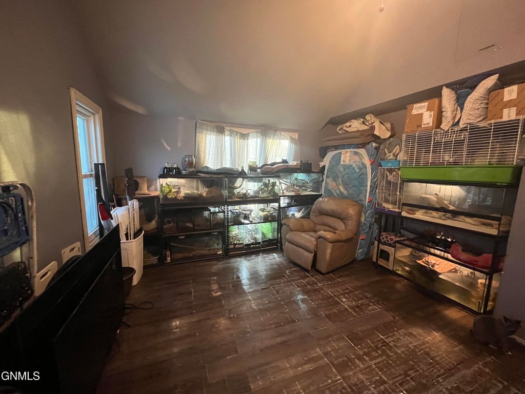 1108 15th Street N, Bismarck, ND 58501 photo 2