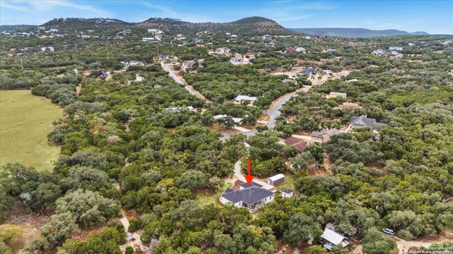 195 Crazy Horse Trail, Canyon Lake, TX 78133