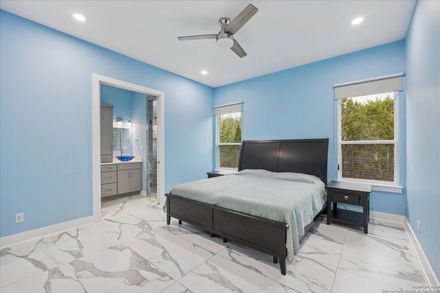 195 Crazy Horse Trail, Canyon Lake, TX 78133