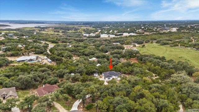 195 Crazy Horse Trail, Canyon Lake, TX 78133
