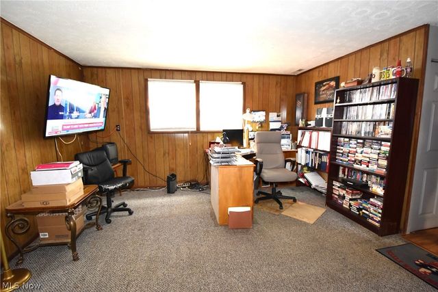 804 Texas Avenue, Mcdonald, OH 44437