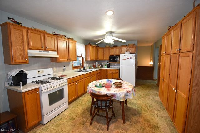 804 Texas Avenue, Mcdonald, OH 44437