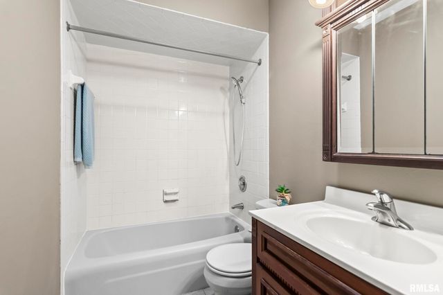 308 S OXFORD Road, Springfield, IL 62704