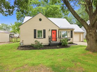 219 Aldrich Road, Youngstown, OH 44515