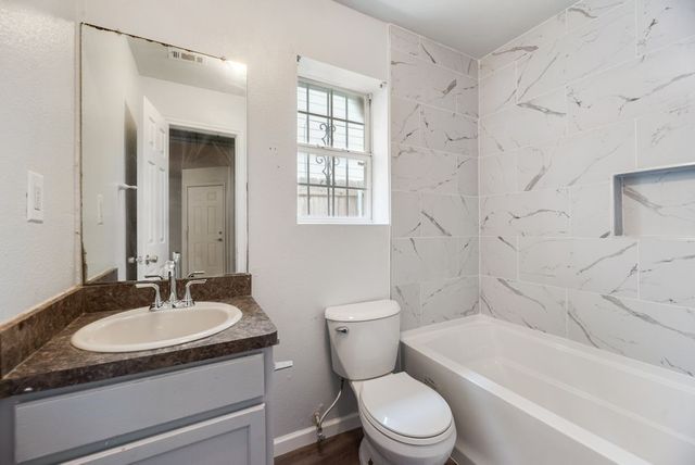 2526 Exeter Avenue, Dallas, TX 75216