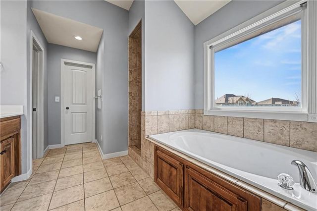 15080 S Red Bird Street, Olathe, KS 66061