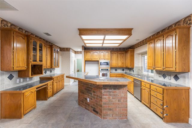 29 Cherry Hills E, Abilene, TX 79606