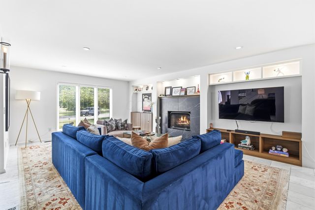 3411 Sunset Drive, Upper Arlington, OH 43221