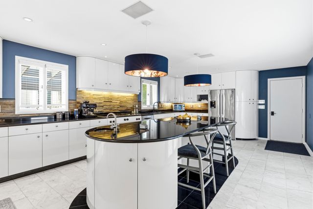3411 Sunset Drive, Upper Arlington, OH 43221