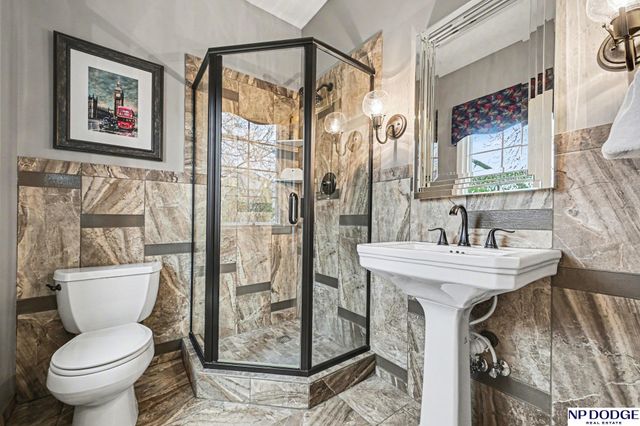 15910 Patrick Avenue, Omaha, NE 68116