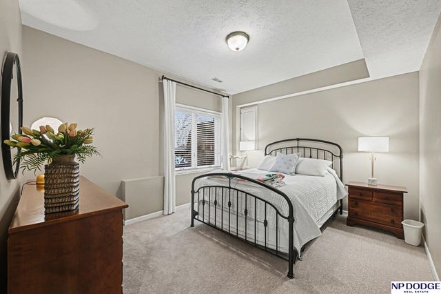 15910 Patrick Avenue, Omaha, NE 68116