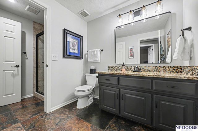 15910 Patrick Avenue, Omaha, NE 68116