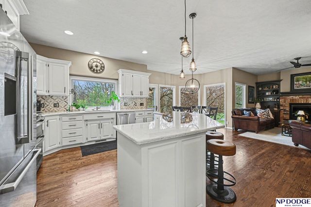 15910 Patrick Avenue, Omaha, NE 68116