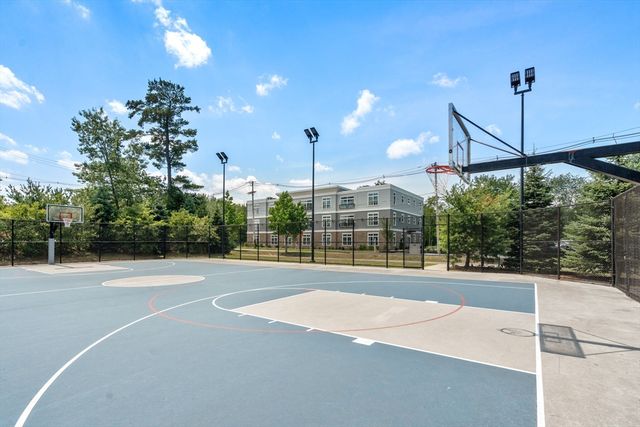 7 Cross St 306, Wilmington, MA 01887
