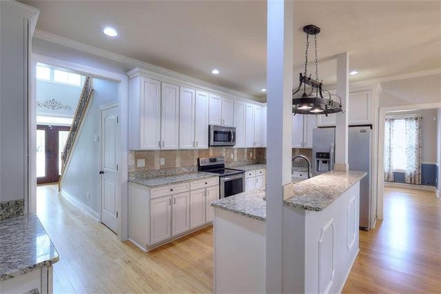 325 Brook Hollow Lane, Loganville, GA 30052