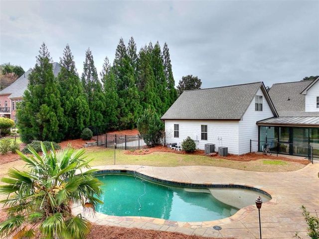 325 Brook Hollow Lane, Loganville, GA 30052