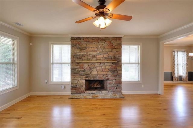 325 Brook Hollow Lane, Loganville, GA 30052