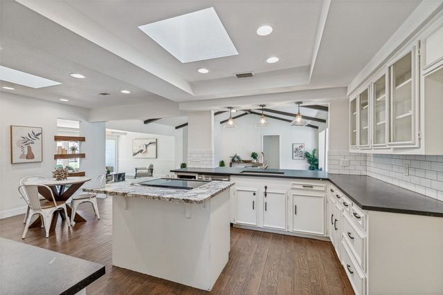 2709 Melrose Drive, Plano, TX 75075