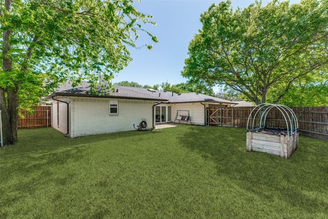 2709 Melrose Drive, Plano, TX 75075