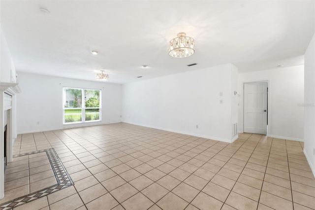 820 S HILL AVENUE 40, Deland, FL 32724