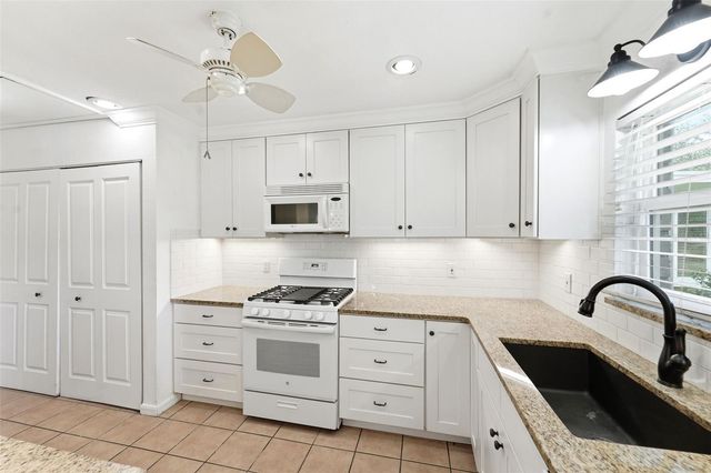 820 S HILL AVENUE 40, Deland, FL 32724