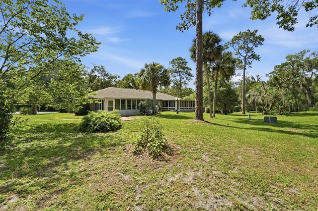820 S HILL AVENUE 40, Deland, FL 32724
