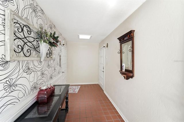 820 S HILL AVENUE 40, Deland, FL 32724