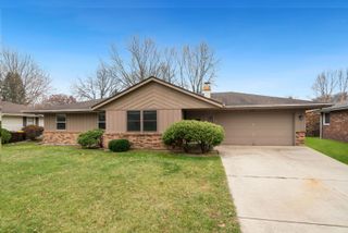 1630 River Bluff Boulevard, Rockford, IL 61103