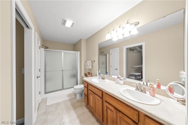 169 Waterford Way, Tallmadge, OH 44278