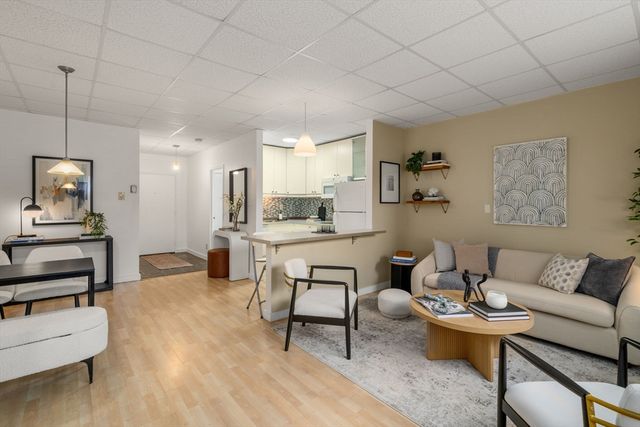 22 Chestnut Pl M3, Brookline, MA 02445