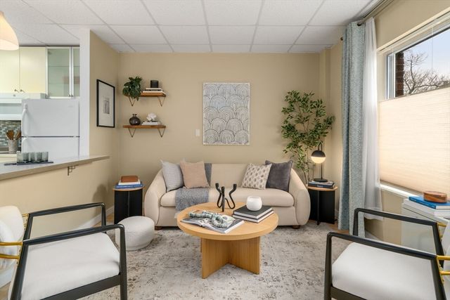 22 Chestnut Pl M3, Brookline, MA 02445