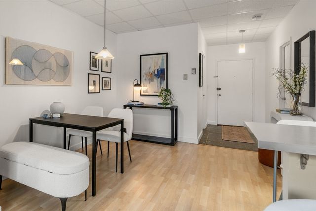 22 Chestnut Pl M3, Brookline, MA 02445