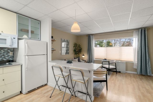 22 Chestnut Pl M3, Brookline, MA 02445